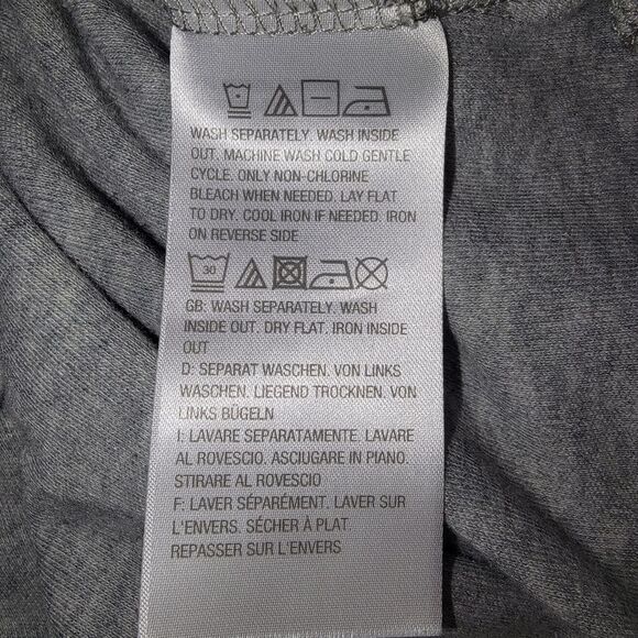 Quacker Factory gray rounded neck Rhinestone t-shirt top 2x - Picture 7 of 8